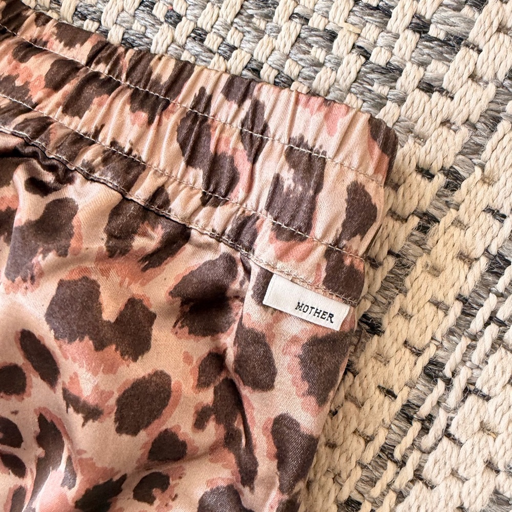 MOTHER The Lounger Leopard Print Ankle
Track Pants In Wildcat L - Picture 8 of 8